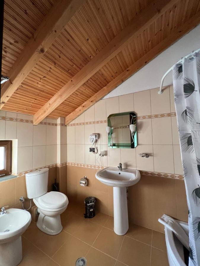 Vila Mata Voskopojë 外观 照片