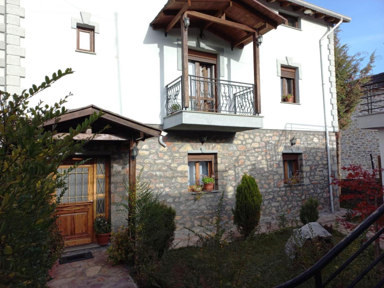 Vila Mata Voskopojë 外观 照片